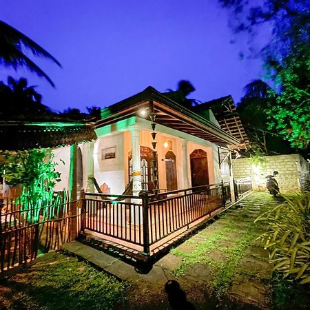 Kawshan Home Stay Диквела Екстериор снимка