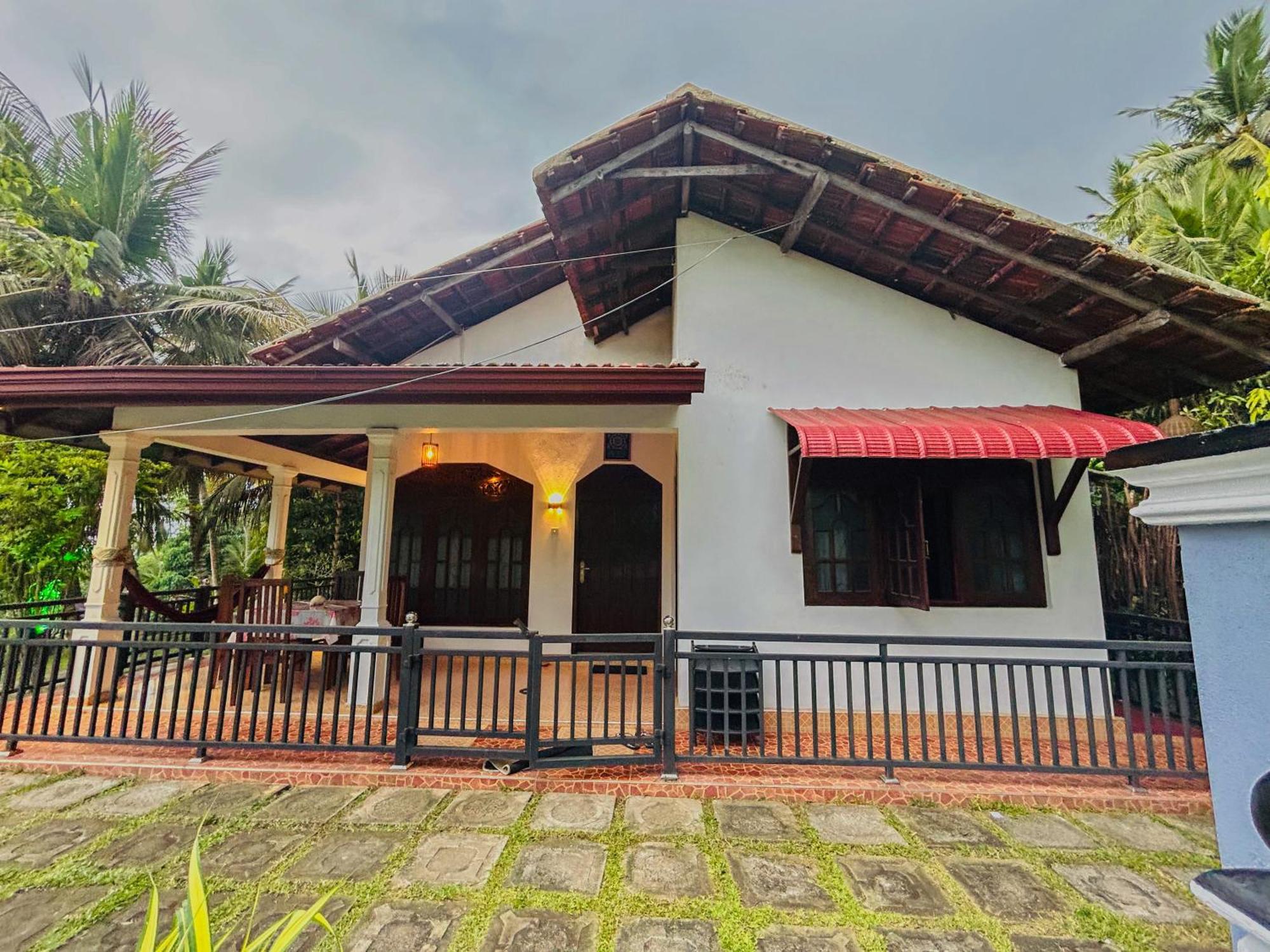 Kawshan Home Stay Диквела Екстериор снимка